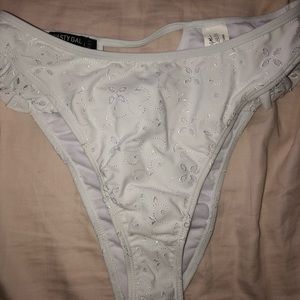 New swimsuit bottoms